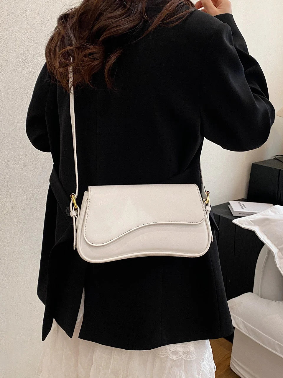 Arilya - Classic Shoulder Bag